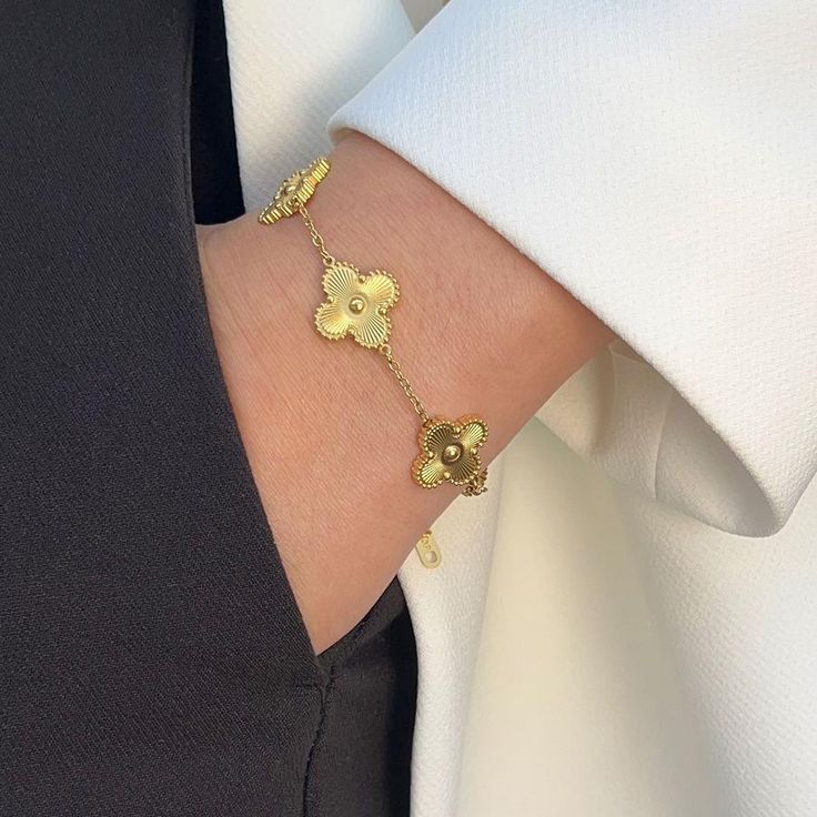 Golden Van Cleef Bracelet Anti Tarnish