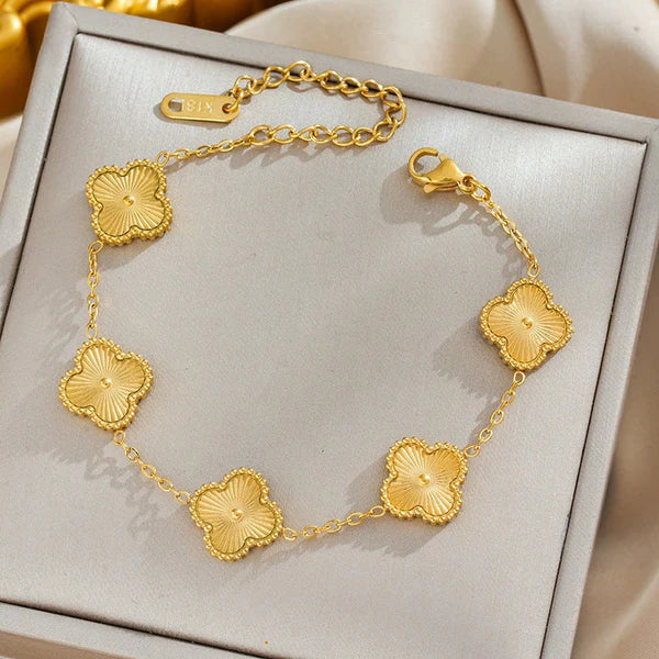 Golden Van Cleef Bracelet Anti Tarnish