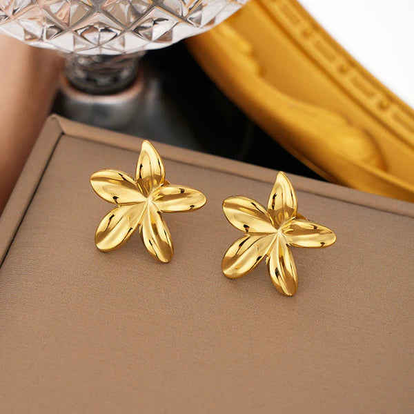 Flower Themed Stud Earring Anti Tarnish
