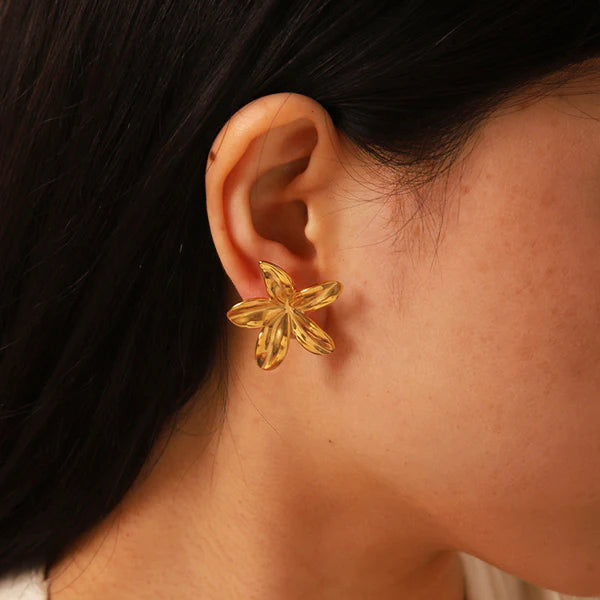 Flower Themed Stud Earring Anti Tarnish