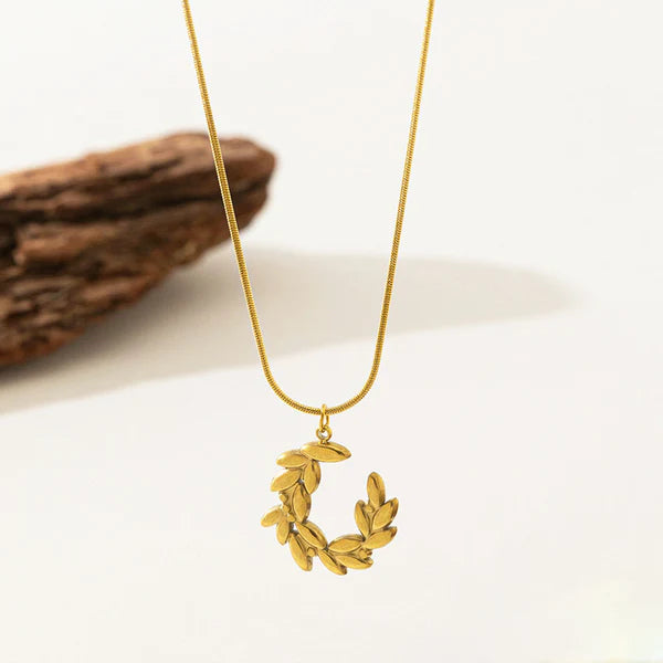 Laurel Leaf Pendant Necklace Anti Tarnish