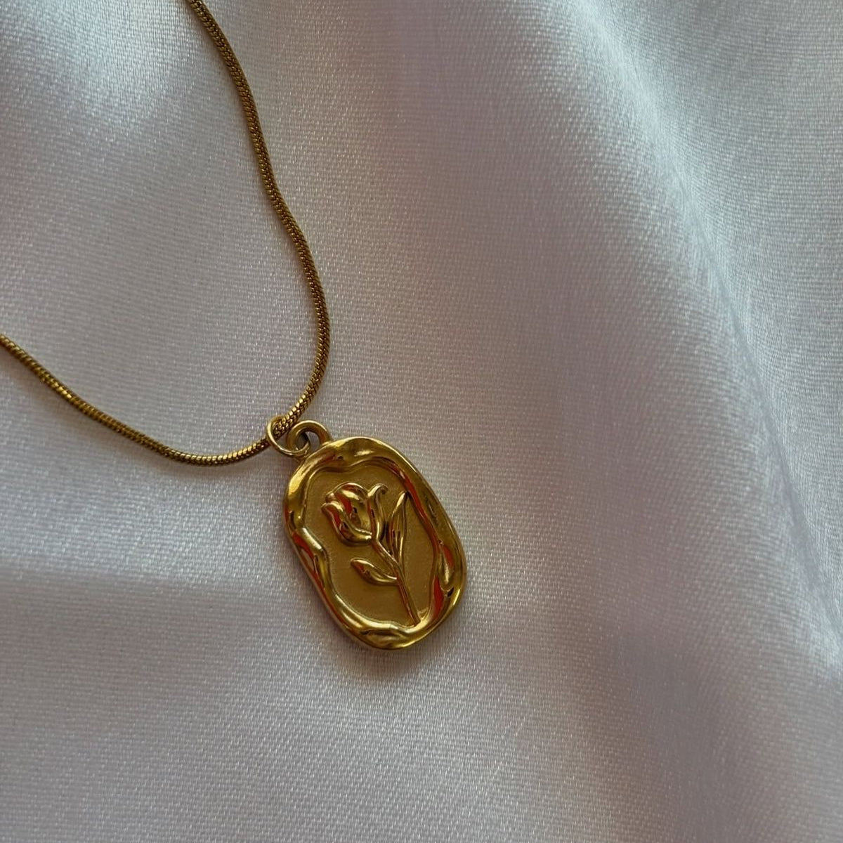 Golden Rose Necklace Anti Tarnish