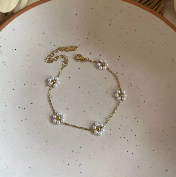 Pearl Blossom Chain Bracelet