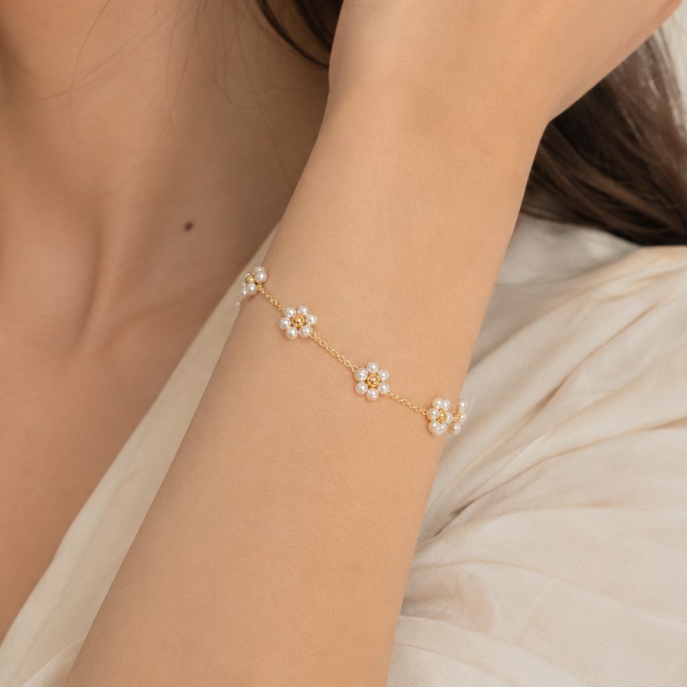 Pearl Blossom Chain Bracelet