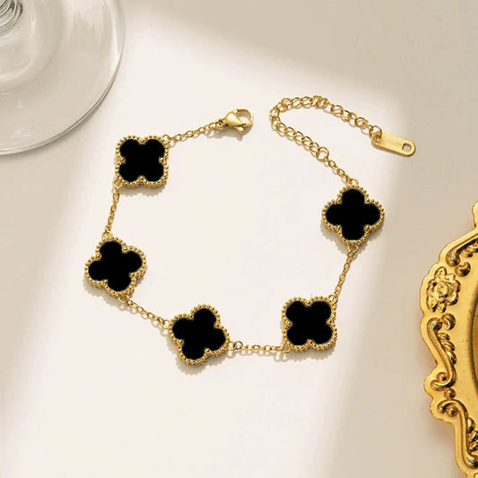 Reversable Black and White Clover Bracelet Anti Tarnish (Van Cleef)