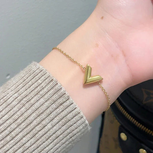 Victory Bracelet Anti Tarnish