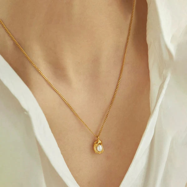 Pearl Nest Pendant Necklace Stainless Steel Anti Tarish