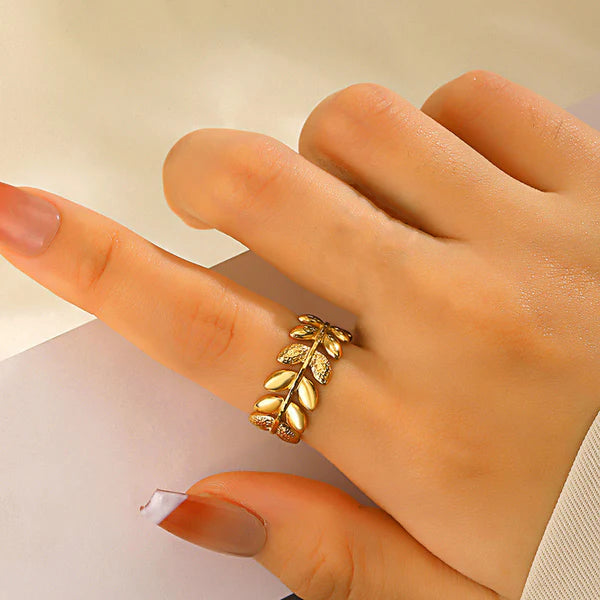 Golden Laurel Wrap Ring