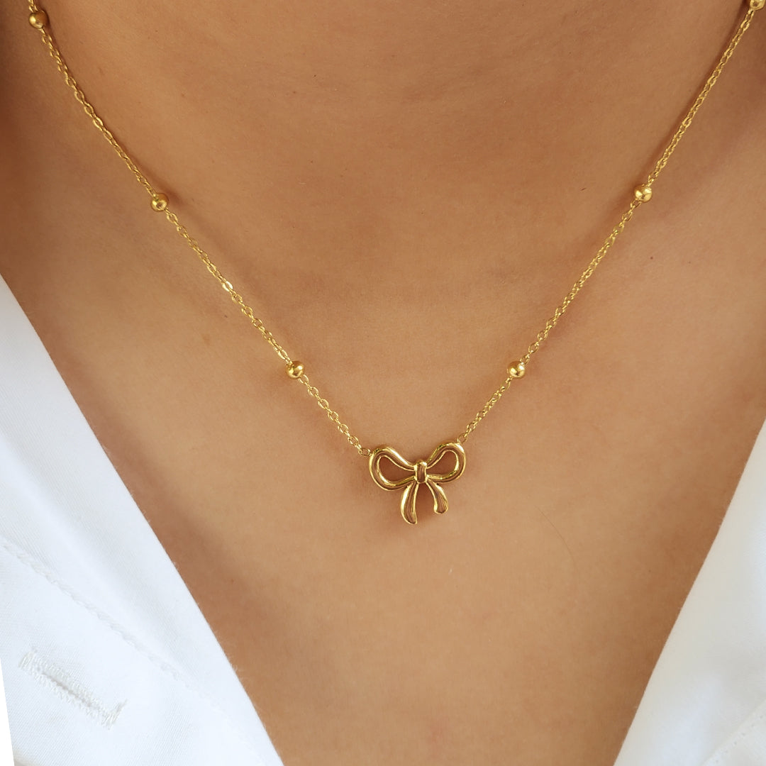 Bow Necklace